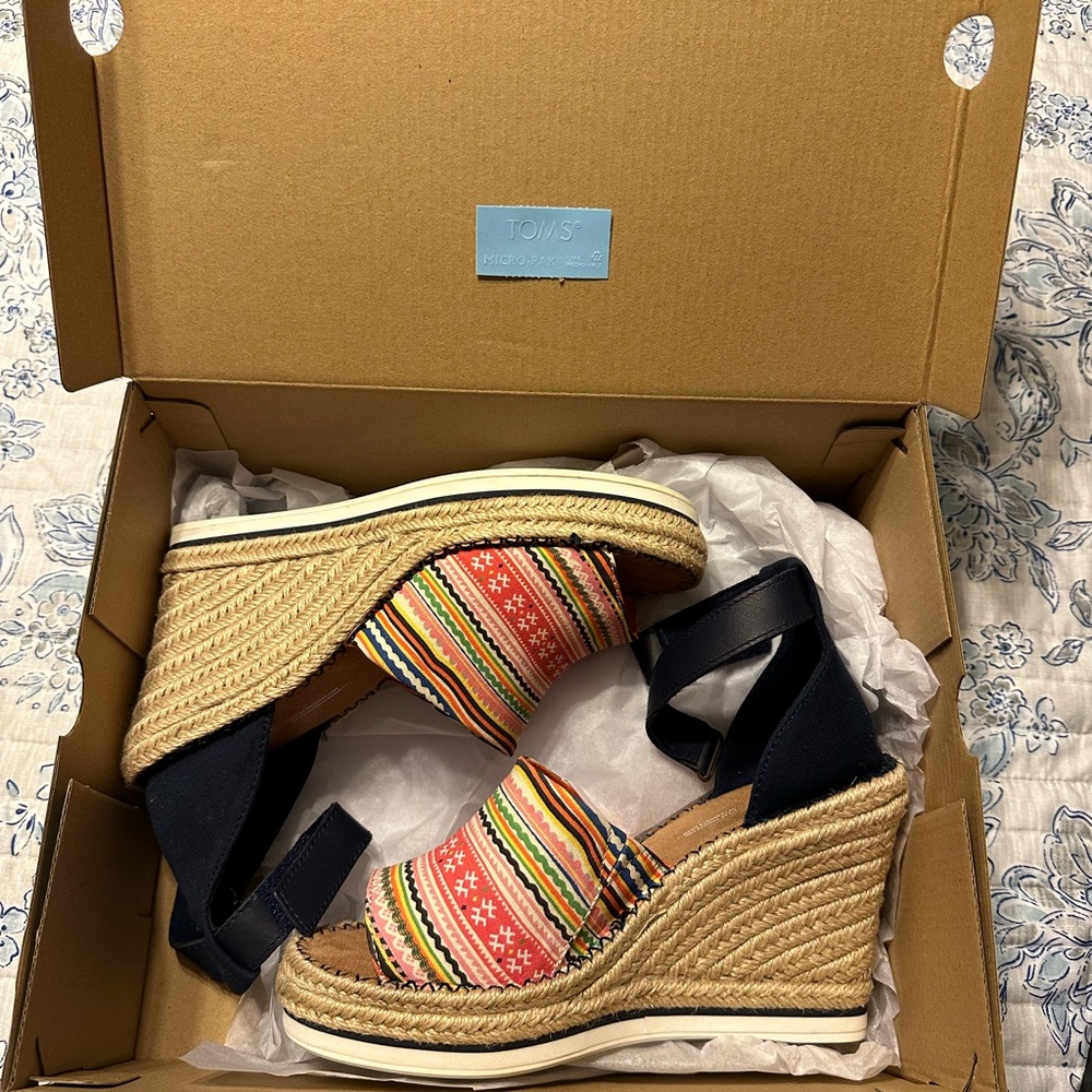 TOMS Women's Multicolor Wedge Sandals